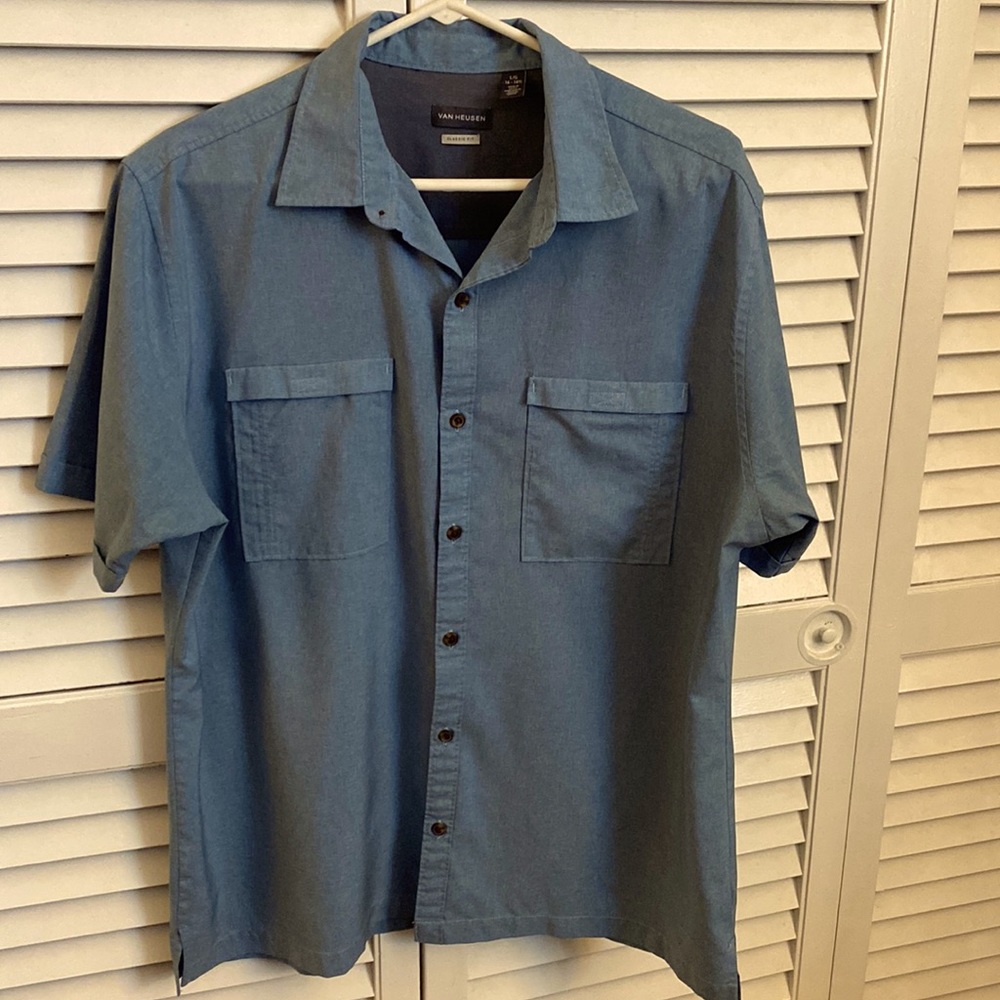 Van Heusen Men’s Short Sleeved Button Down Shirt